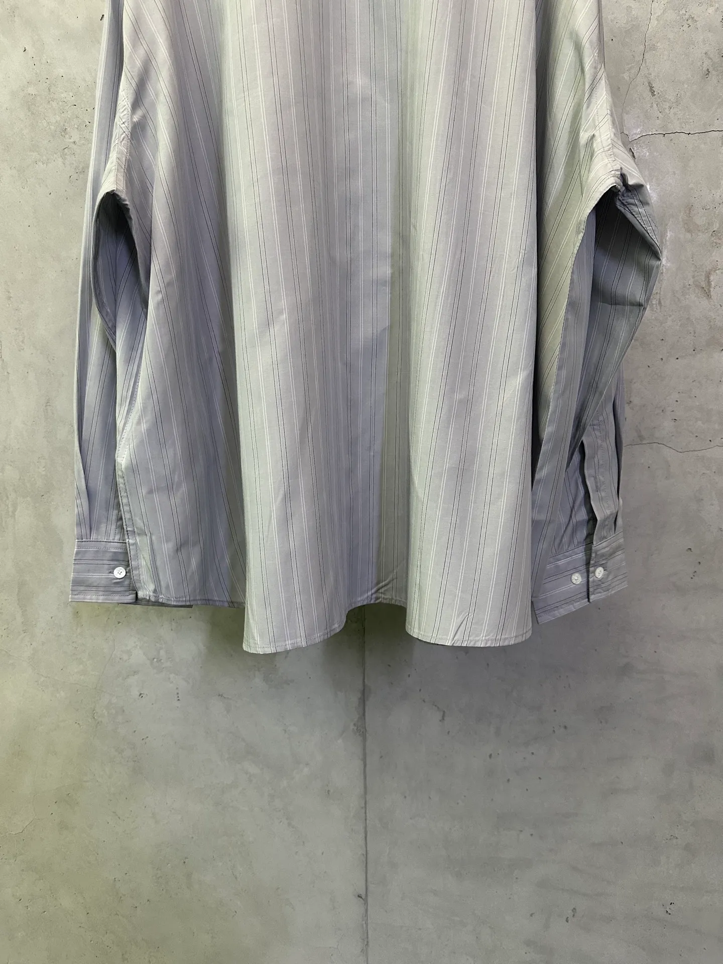 Acne Studios ： Same Style Color: Size: S M L XL